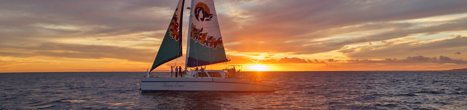 Hawaii Nautical Waikiki Sunset Cocktail Sail