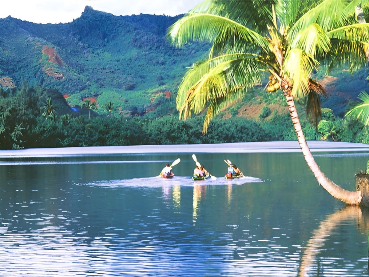 Outfitters Kauai - Wailua Waterfall Kayak