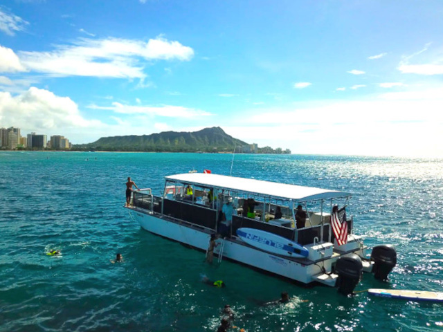Tradewind Charters private Oahu sailing charters