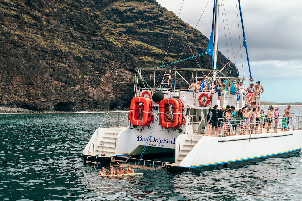Blue Dolphin Charters Deluxe Sunset Na Pali Snorkel