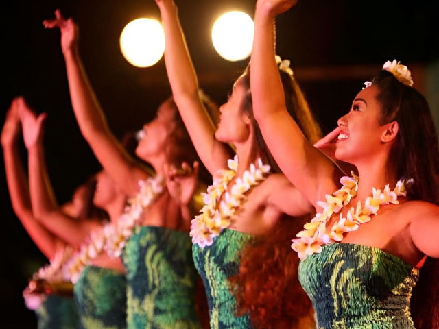 Germaines Luau Oahu