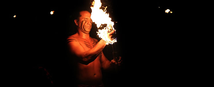 A Guide to Your Authentic Hawaiian Luau