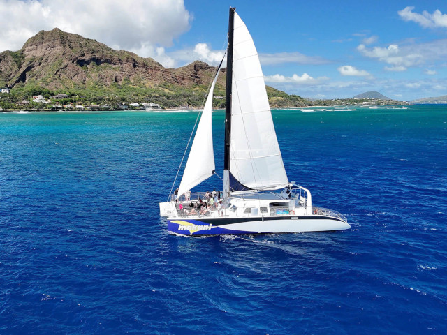 Makani Nui Catamaran Oahu