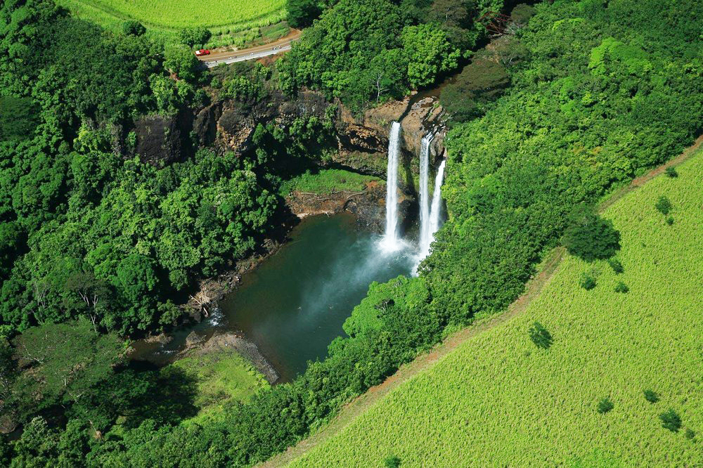 Mauna Loa Helicopter Tours - Private Waterfall Experience