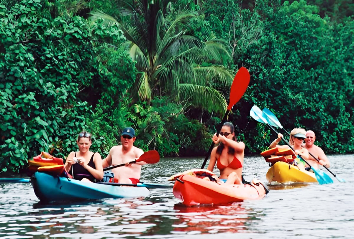 Rainbow Kayak – Secret Falls Tour