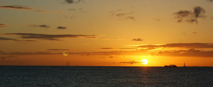 Enjoying a Sunset Dinner Cruise in Hawaii 