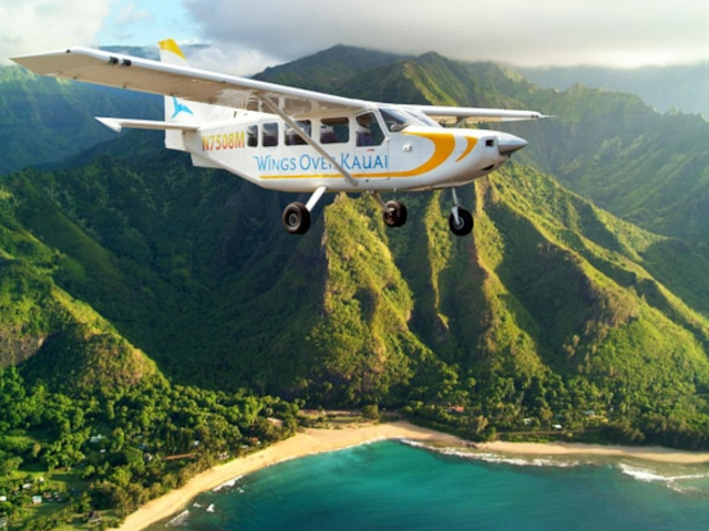 wings over kauai airplane tours